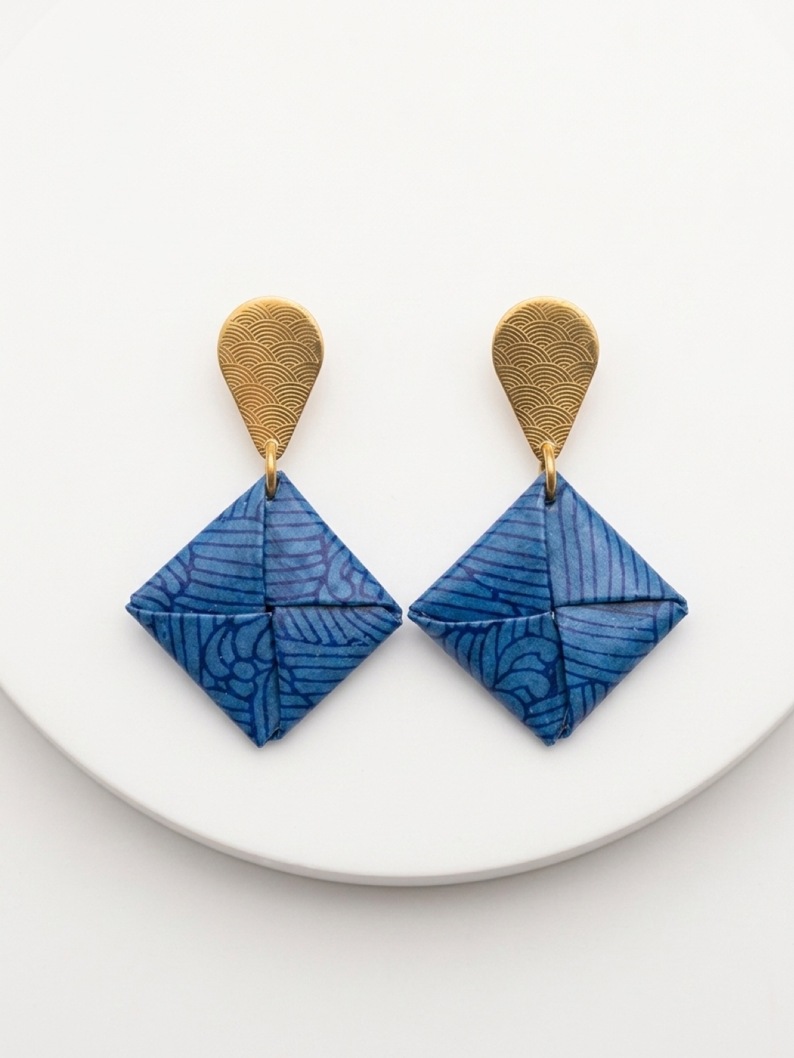 The Alchemist’s Square – Geometric Wisdom - Image 3